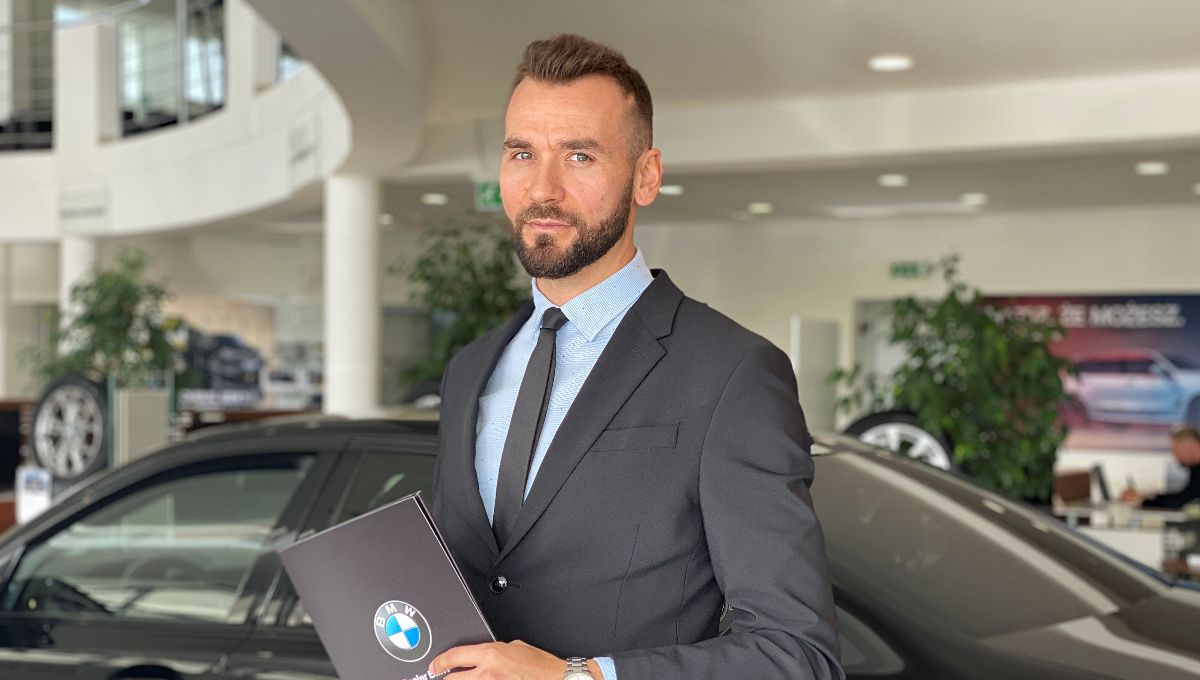 Marek Mróź Kierownik Administracji