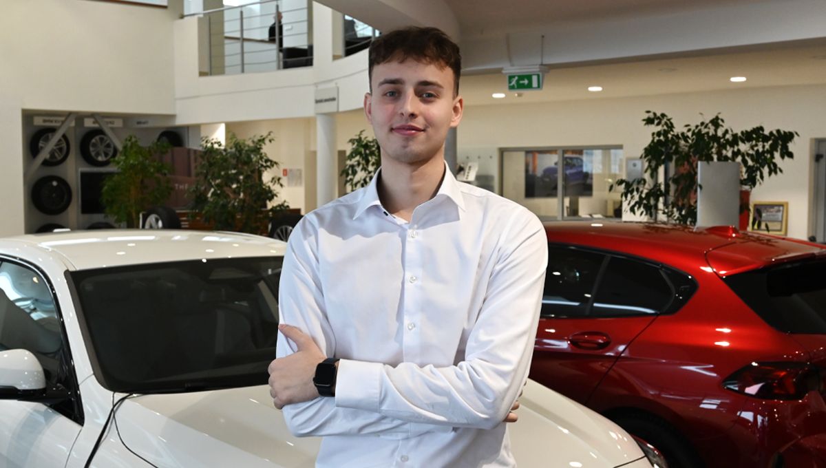 Nikodem Dzikowski Asystent ds. Zakupu Samochodów